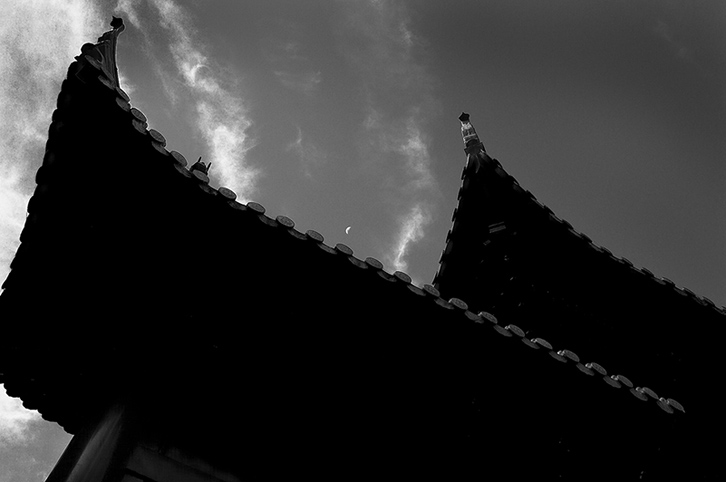 moonrise, chinatown