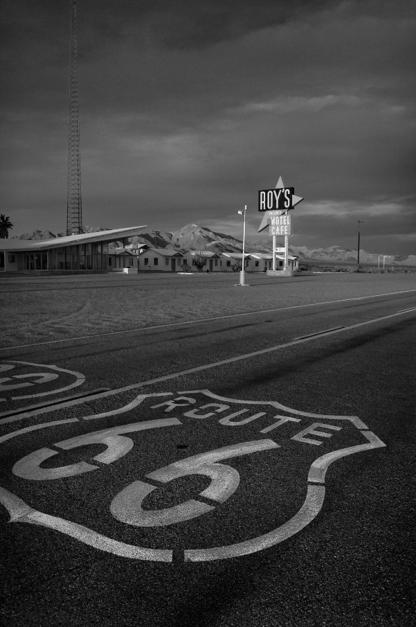 Roy's Cafe, Historic Route 66 - Amboy CA, 2009